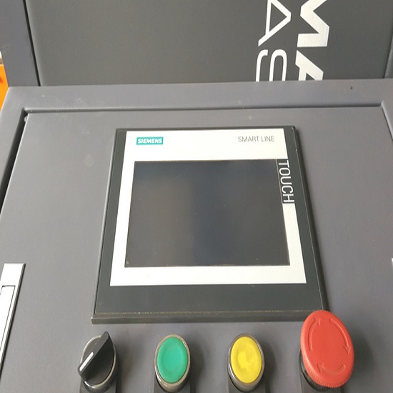 立式托盤纏繞機(jī)的價(jià)格是人們選購的重要參考因素